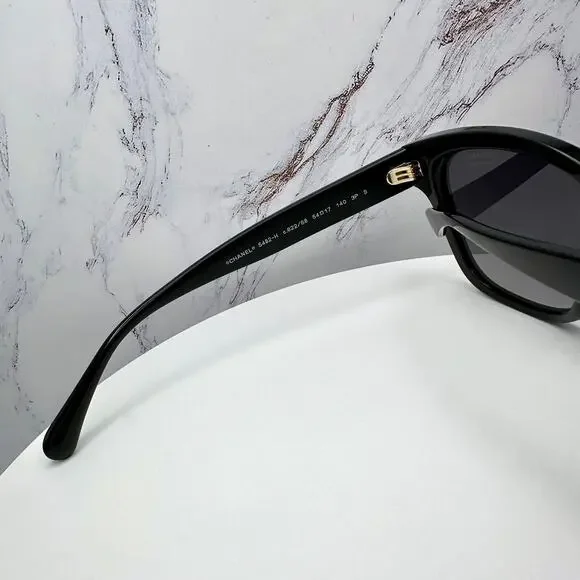 New CHANEL Sunglasses - Picture 6 of 16